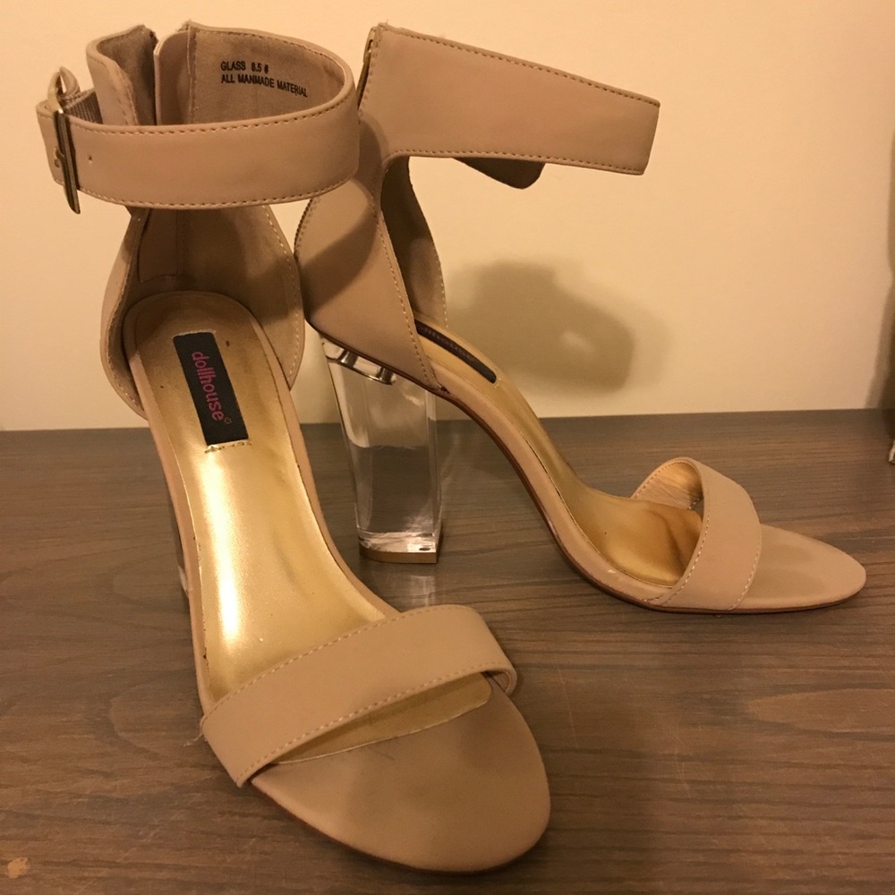 Nude and lucite Dollhouse pumps Sz 8.5